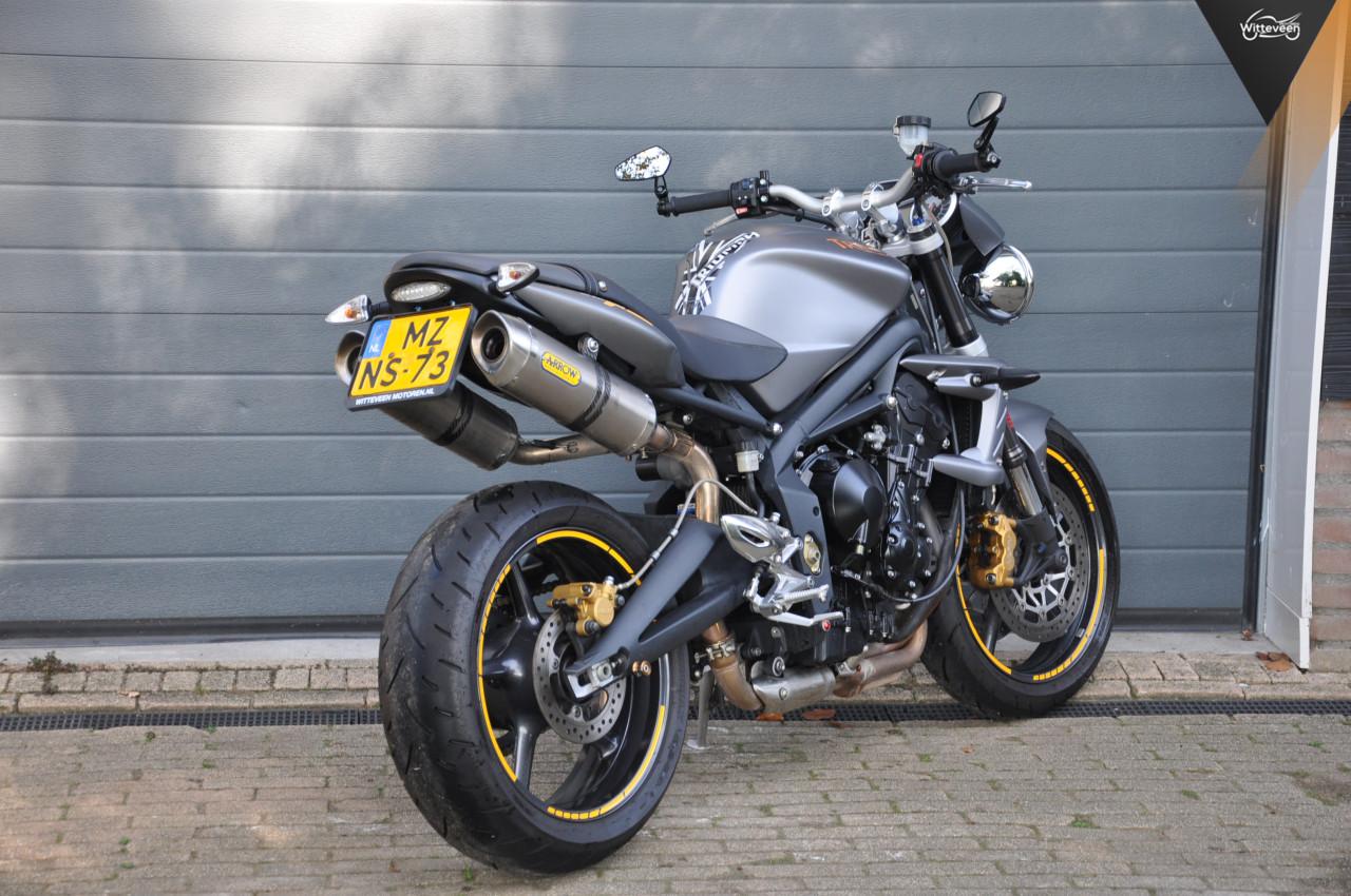 Triumph Street Triple R 675