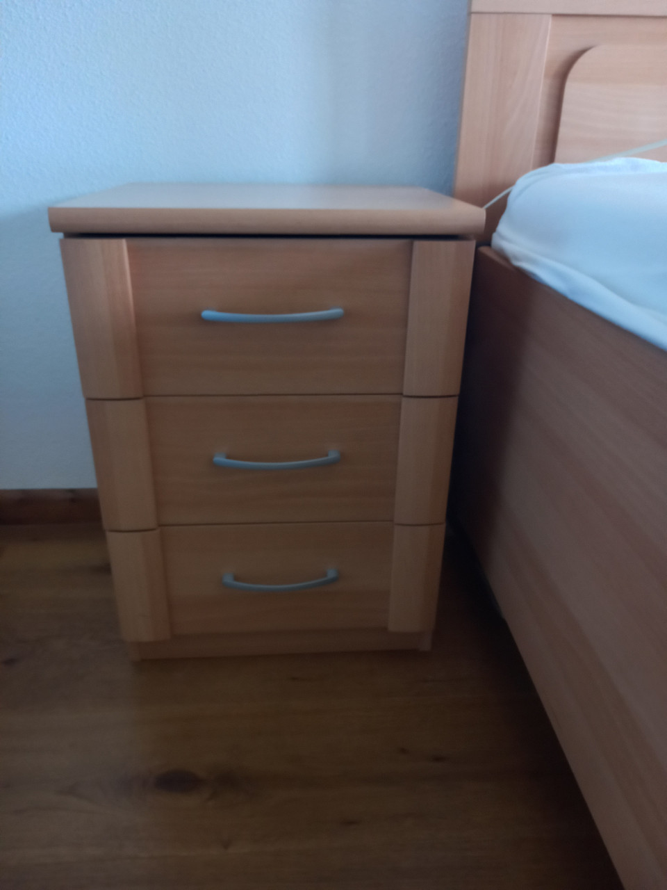 Tweepersoonsbed met verstelbare lattenbodems (2 losse bedden)