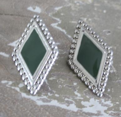 Oorhangers zilver kleur met groen midden stuk