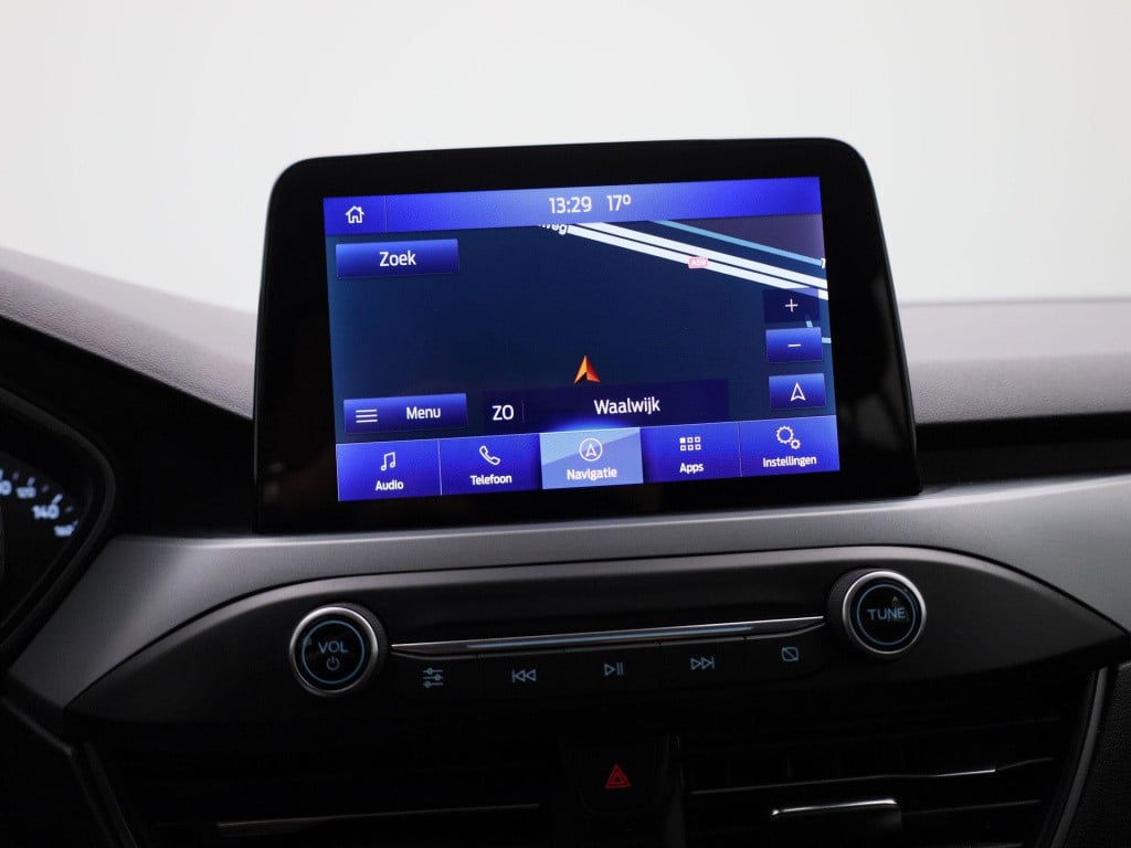 Ford Focus 1.0 ecoboost hybrid connected | parkeer sensoren | navigatie | c