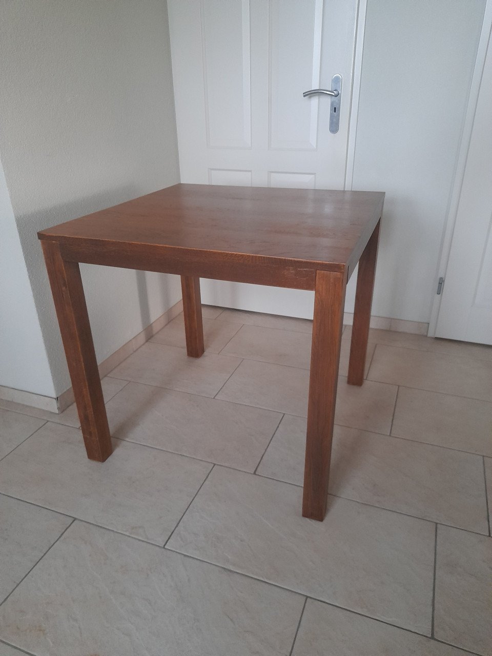 Massief houten tafel 80 x 80 x 76,5H (in goede  staat )  Eiken hout