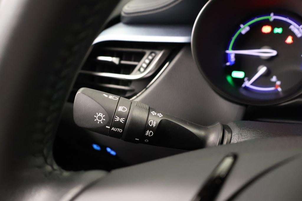 Toyota C-hr 2.0 hybrid bi-tone