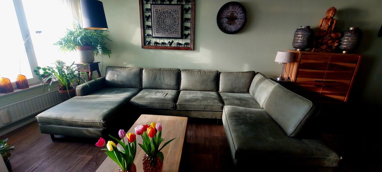 Zithoek in zeer goede staat. ( TMC meubel Goes ).