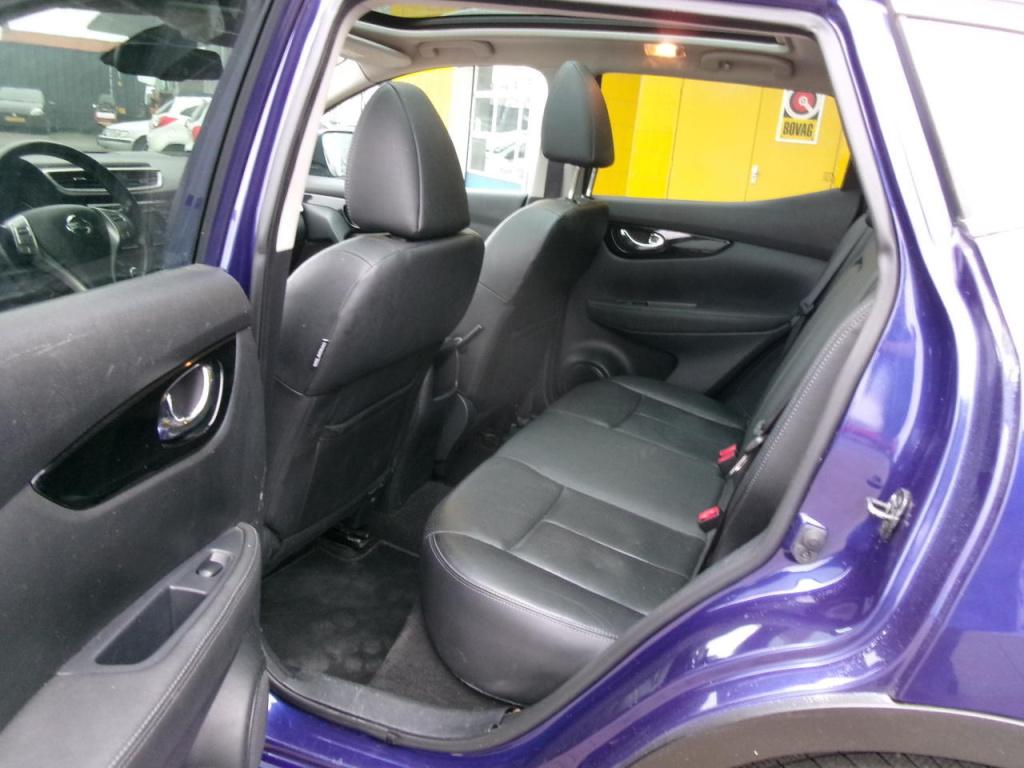 Nissan Qashqai (j11e) 1.2 dig-t airco, 360cam pano.dak, navi, leer