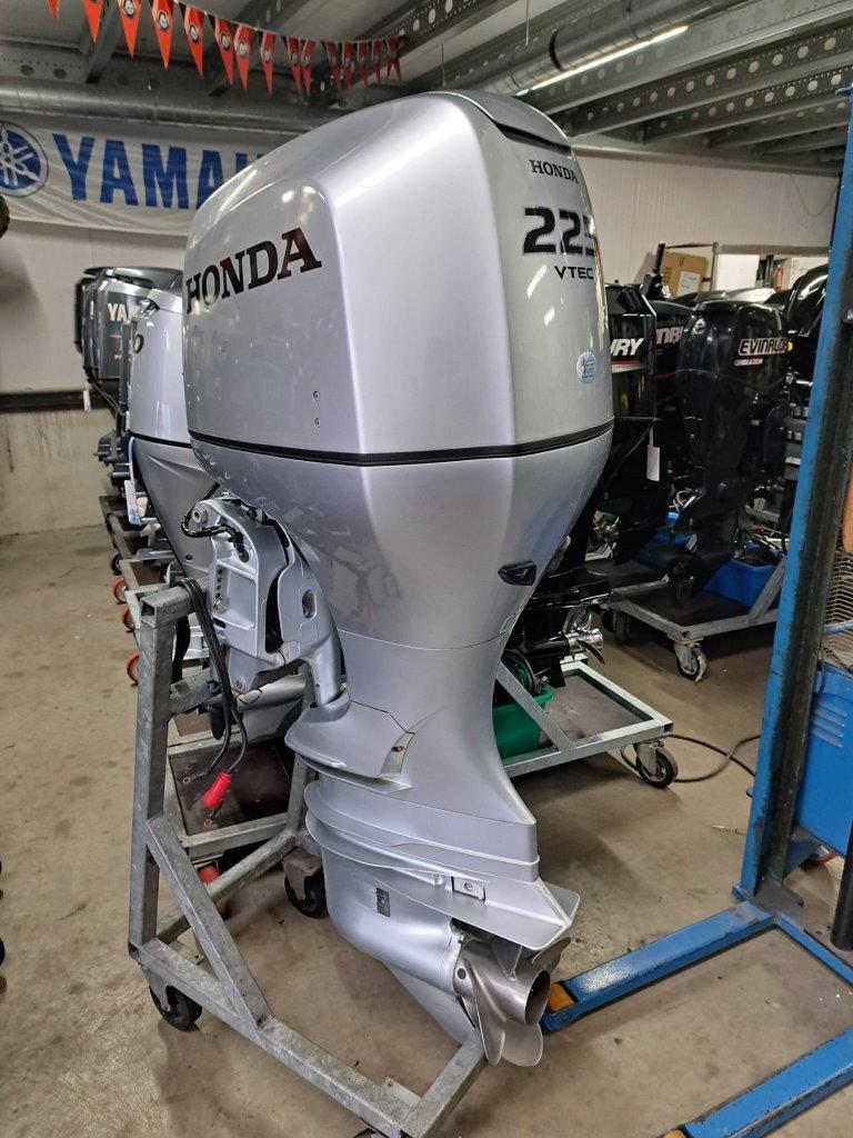 Zoekt U een nieuwe of gebruikte buitenboordmotor?
