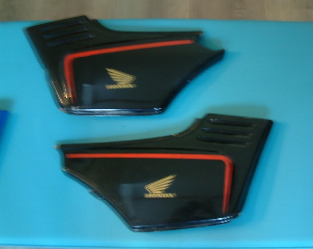 Honda 750-900 1979 t/m 1984  kappen en zadel voor wie dat nog  zoekt