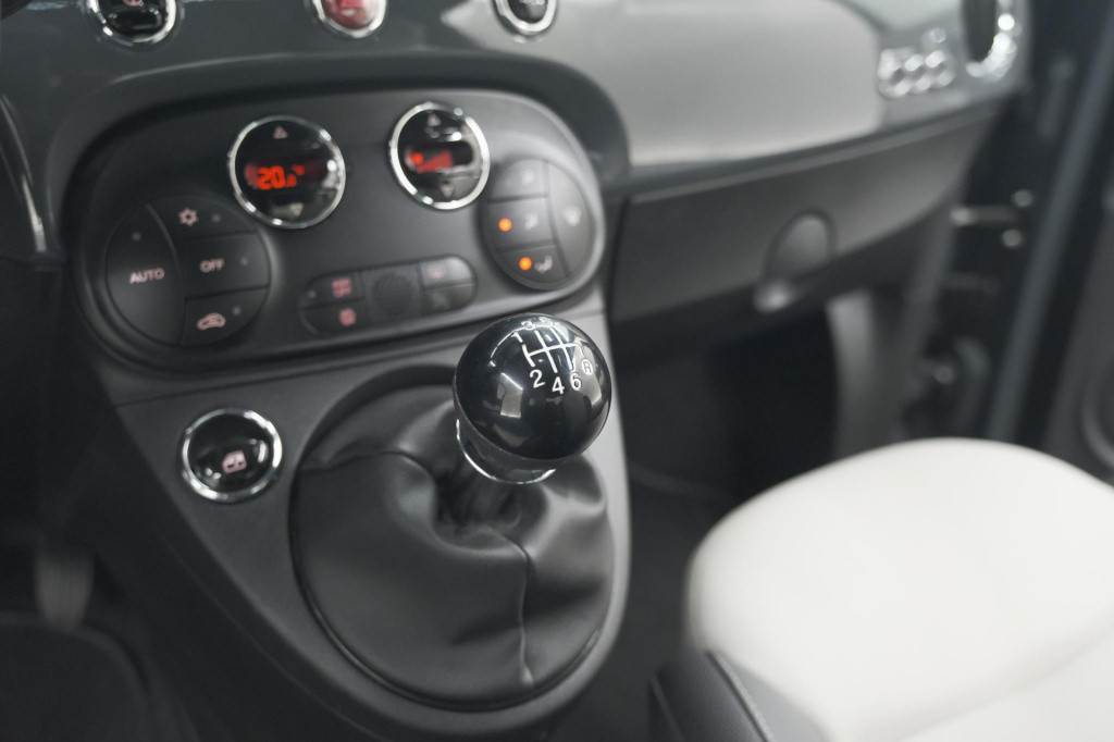 Fiat 500 1.0 hybrid dolcevita | panoramadak | apple carplay | parkeersensor