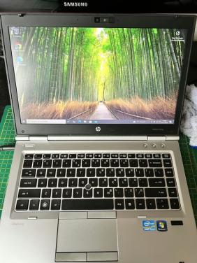 HP EliteBook 8460p i5-2540m 8GB 120GB prima accu W11