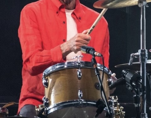 Gepensioneerd, wij zoeken een drummer die wil invallen