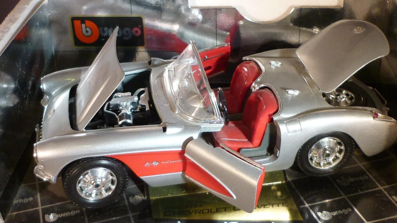 Diverse modelauto's o.a. Citroën, Jaguar, Mercedes, BMW, Ferrari en meer.