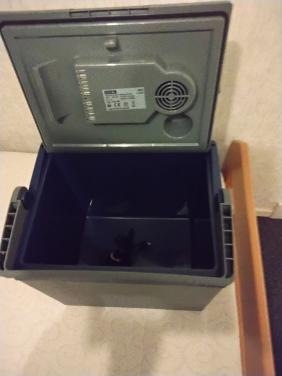 Elektrische koelbox voor in de auto