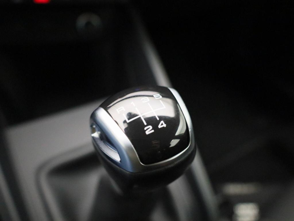 Audi A1 Sportback 1.0 25 tfsi 70kw attraction | virtual cockpit | apple car