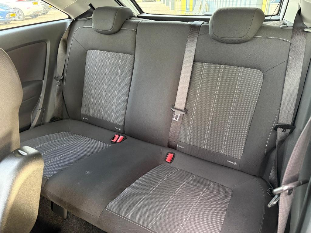 Opel Corsa 1.2-16v color ed.