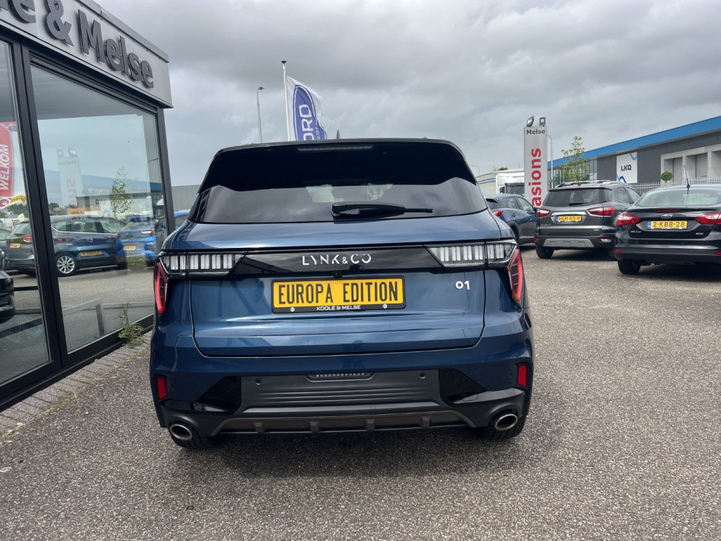 Lynk & Co 01 1.5 261pk plug in hybrid , pano dak , 360 gr camera , car play
