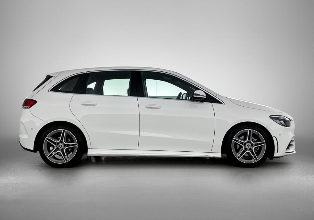 Mercedes-Benz B-Klasse 180 business solution amg | stoelverwarming | amg li
