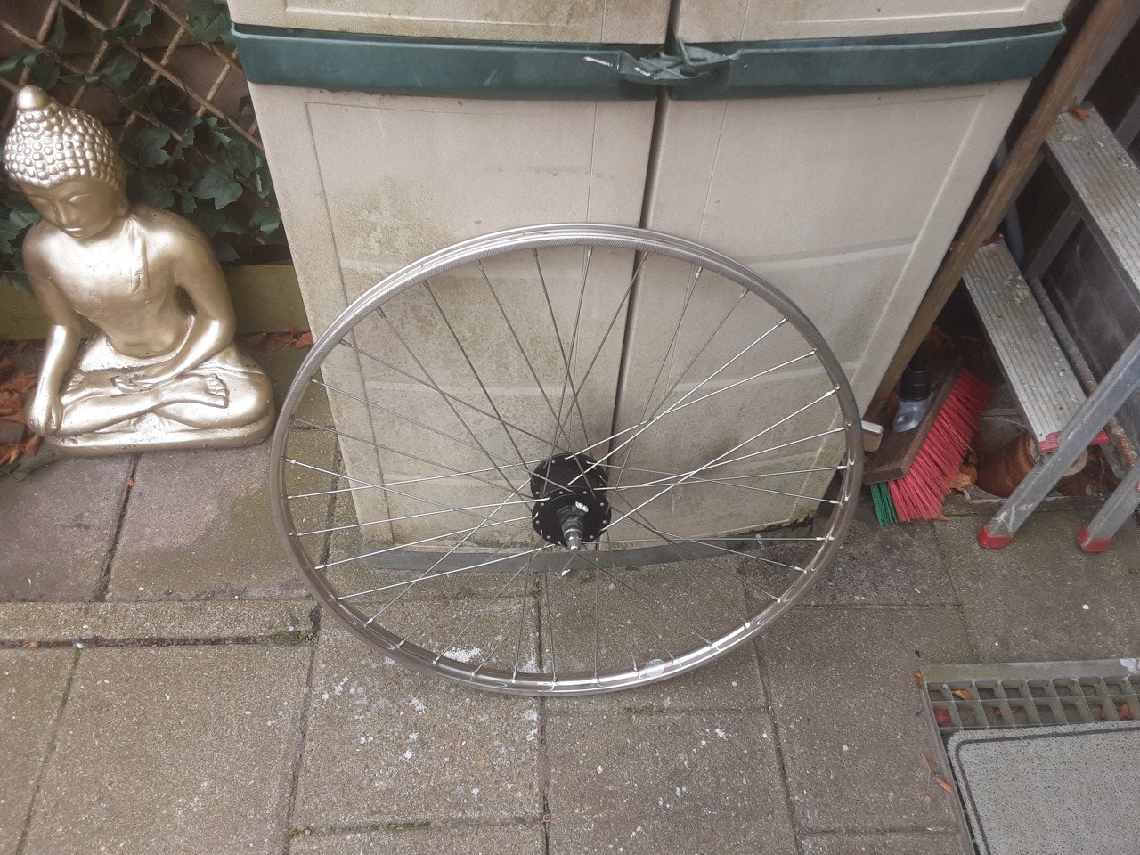 28 inch r.v.s shimano nexus voorwiel, naafdynamo
