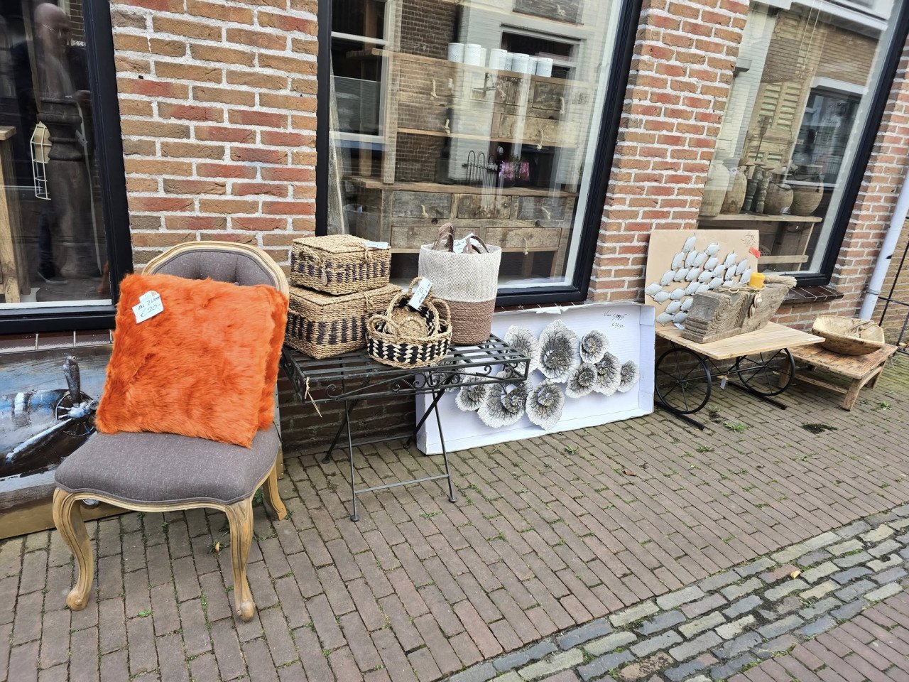 HEEL VEEL MOOIE AANBIEDINGEN BIJ 3Z FACTORY ARNEMUIDEN, KOM XTJE LANGS