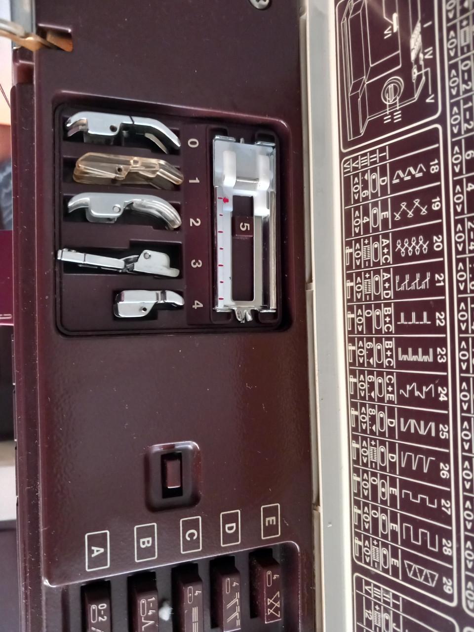 PFAFF 1229 dubbel stof transportI  (idt)