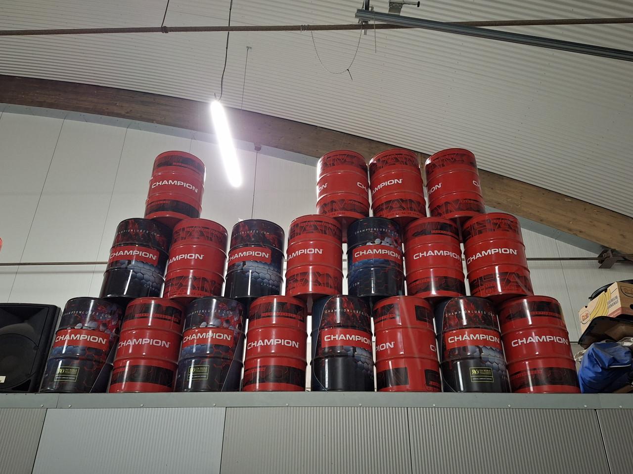 Lege olievaten te koop