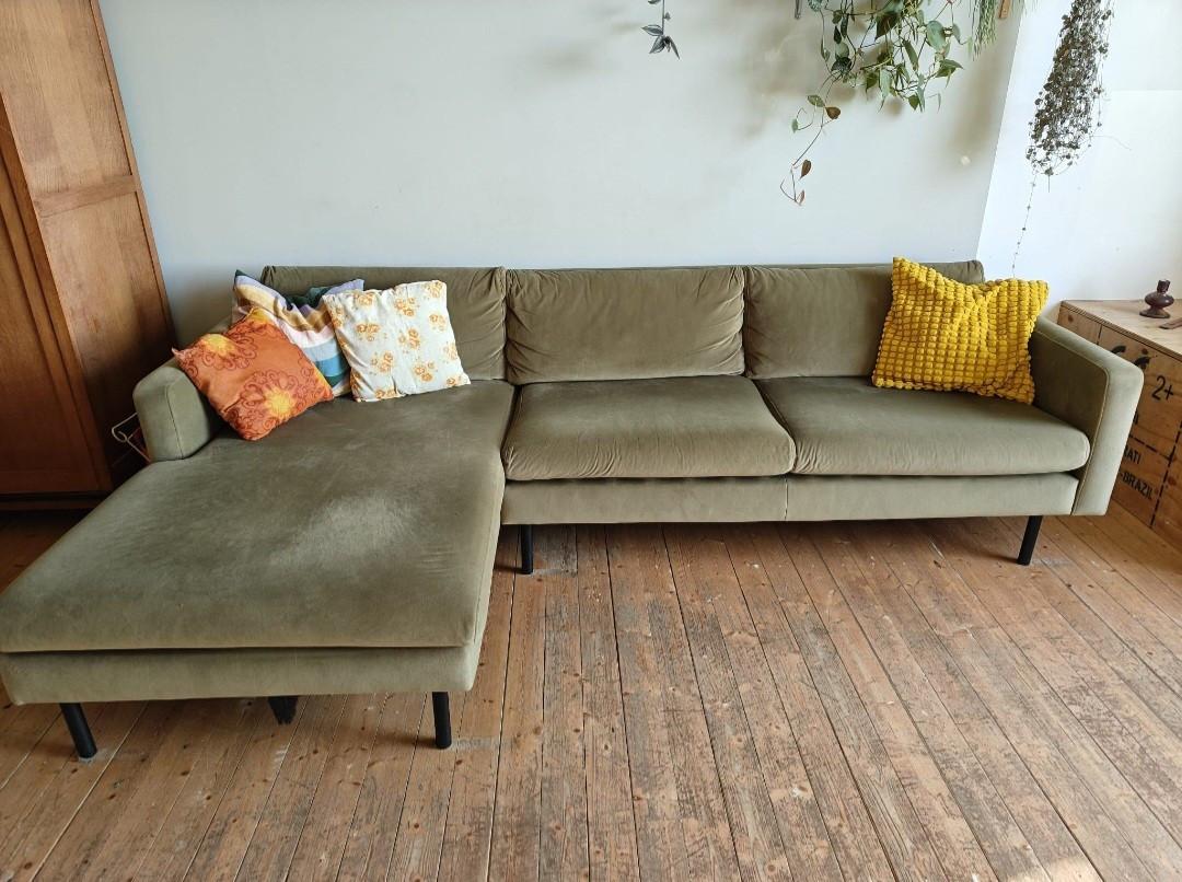 Gratis olijfgroene hoekbank