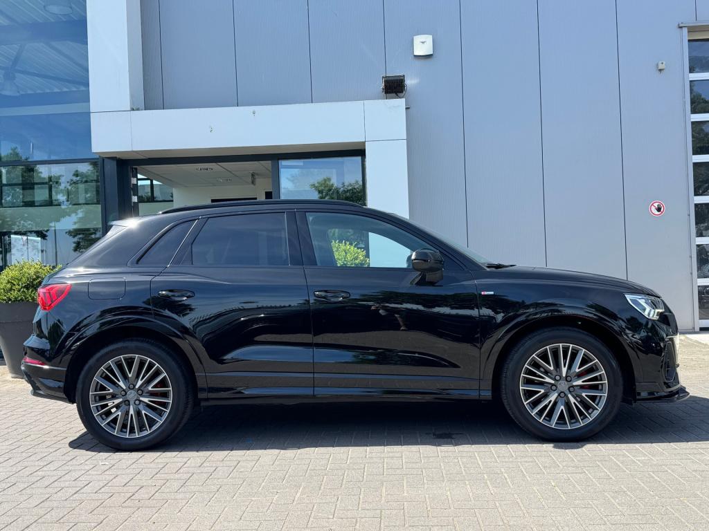 Audi Q3 35 tfsi 3x s line * matrix led * keyless * stoelverwarming