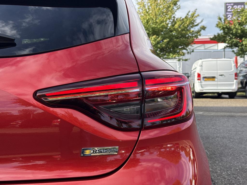 Renault Clio 1.0 tce r.s. line | nl-auto | camera | keyless | carplay | nav