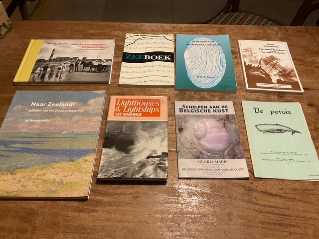 Zeeboeken en Zeeuwse boeken
