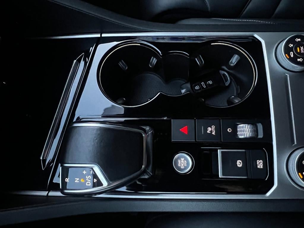 Volkswagen Touareg 3.0 tsi r ehybrid 4motion 462 pk, panodak, leer, luchtve