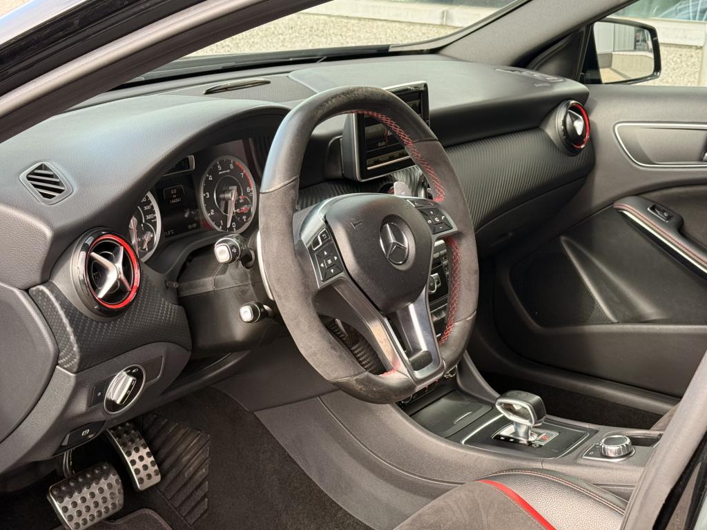 Mercedes-Benz A-Klasse amg 45 4matic | stoelverwarming | kuipstoelen | acht