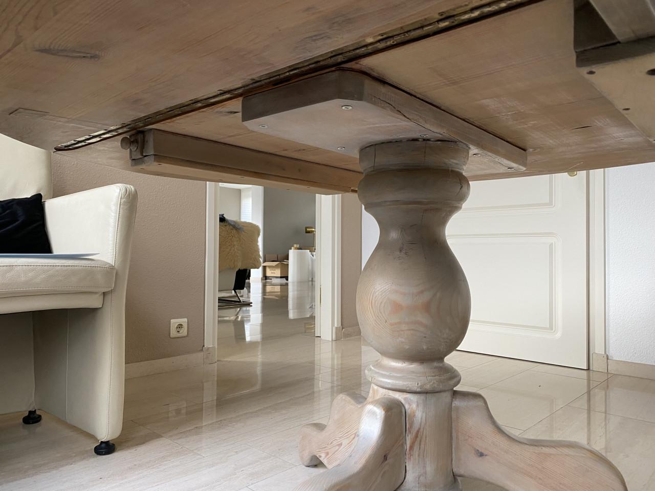 Hangoortafel ovaal grenen antiek