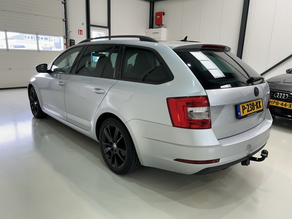 Skoda Octavia combi 1.0 tsi style sportline int.