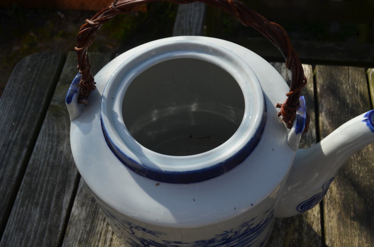 Gigantische Chinese theepot in prima staat! 12+ Liter