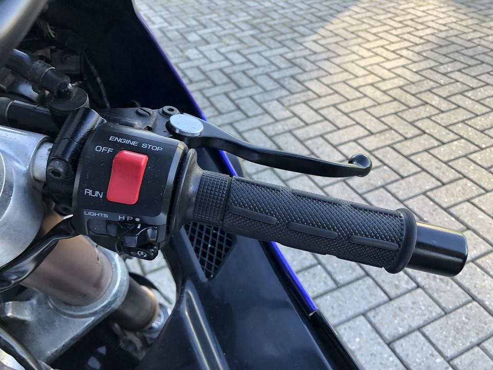 Onverknoeide Kawasaki ZXR750