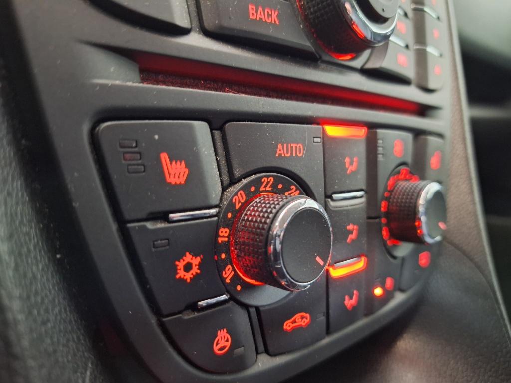 Opel Meriva 1.4 turbo blitz | trekhaak | stoel/stuurwielverwarming |