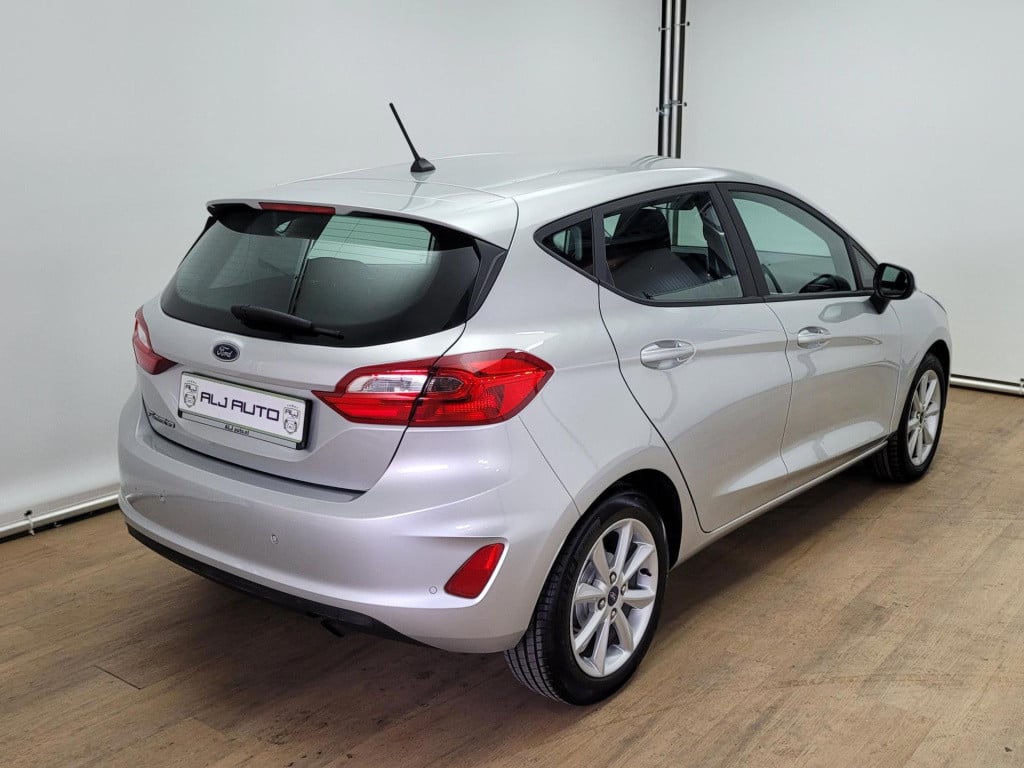 Ford Fiesta 1.1 trend | voorruitverwarming | velgen | cruisecontrol | groot