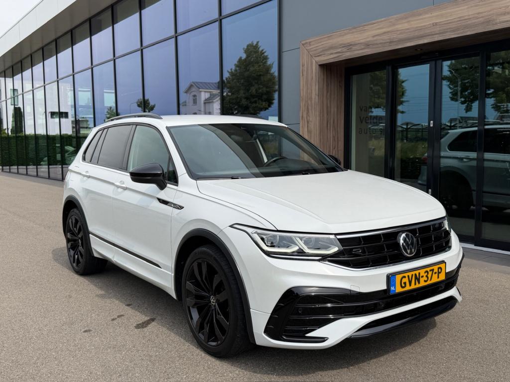 Volkswagen Tiguan 1.5 tsi 150pk dsg r-line | trekhaak | camera | carplay | 