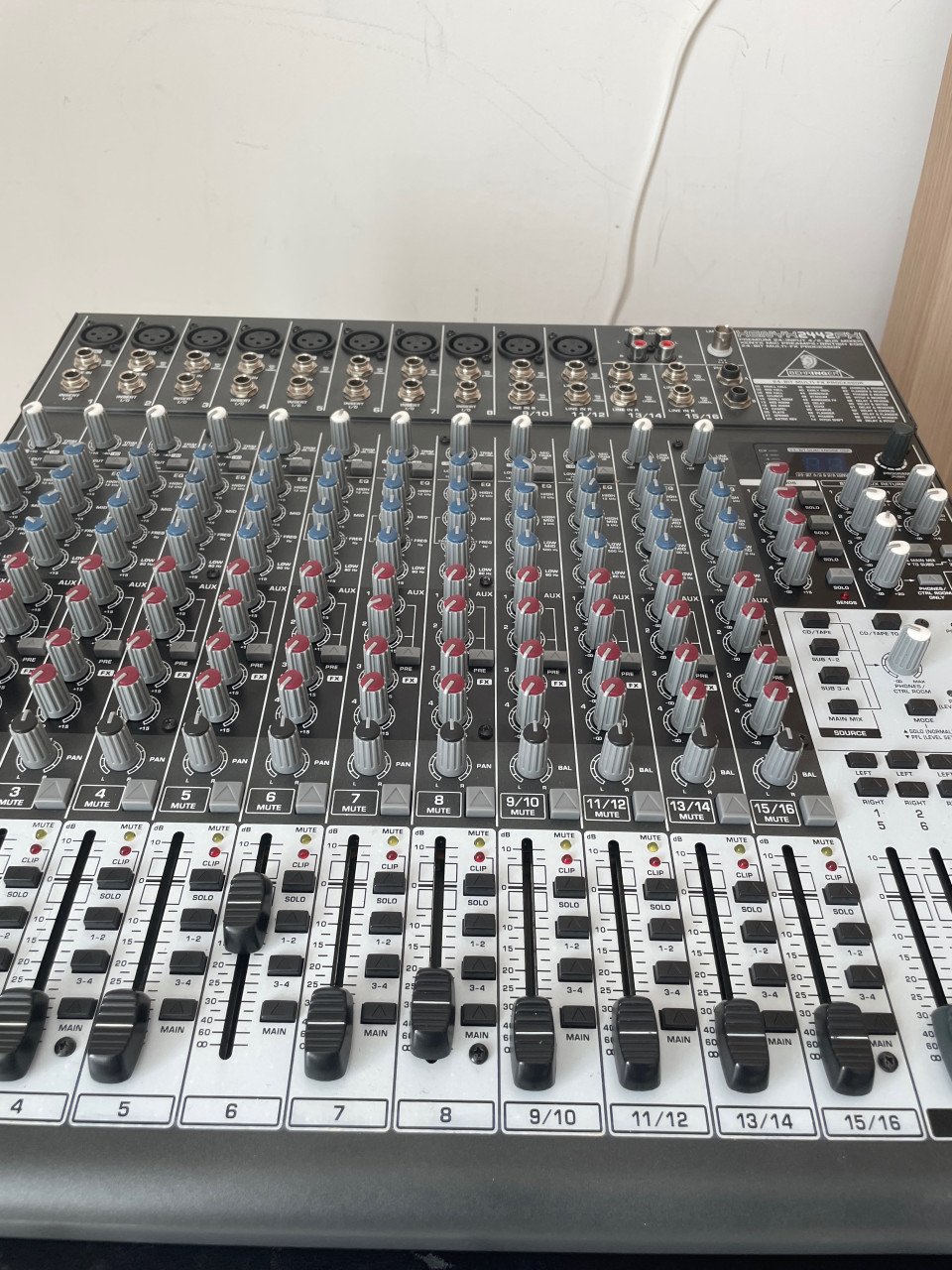 Mooi analoog mengpaneel XENYX 2442FX