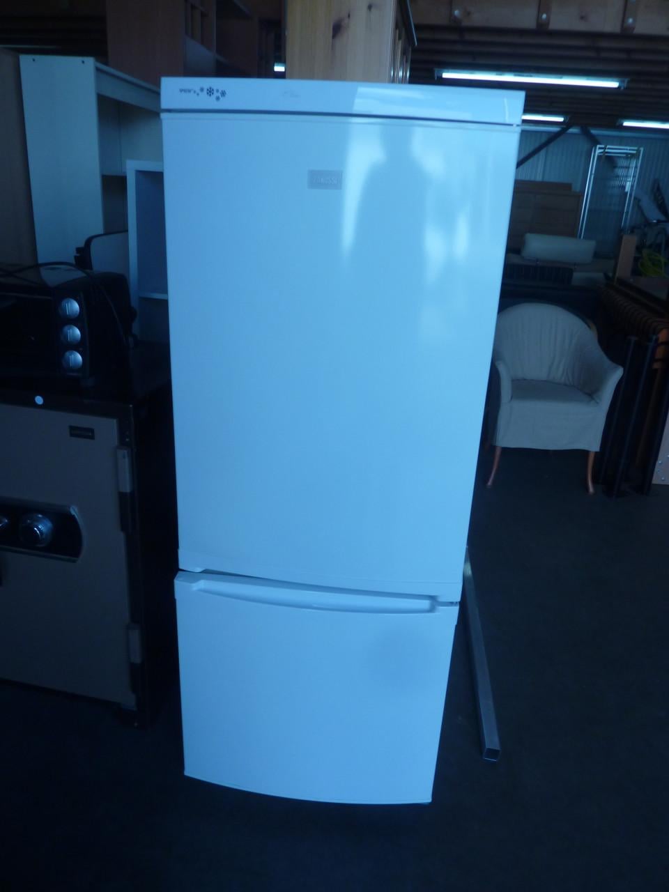 Koel Vries combinatie Zanussi zgan!