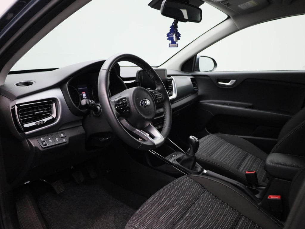 Kia Stonic 1.0 t-gdi mhev dynamicline | lmv | parkeer sensoren | cruise con