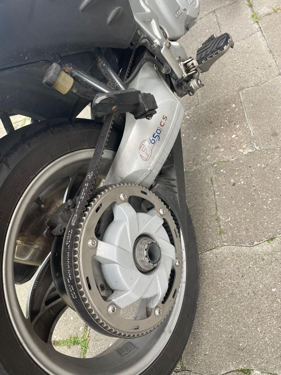 BMW F 650 CS SCARVER