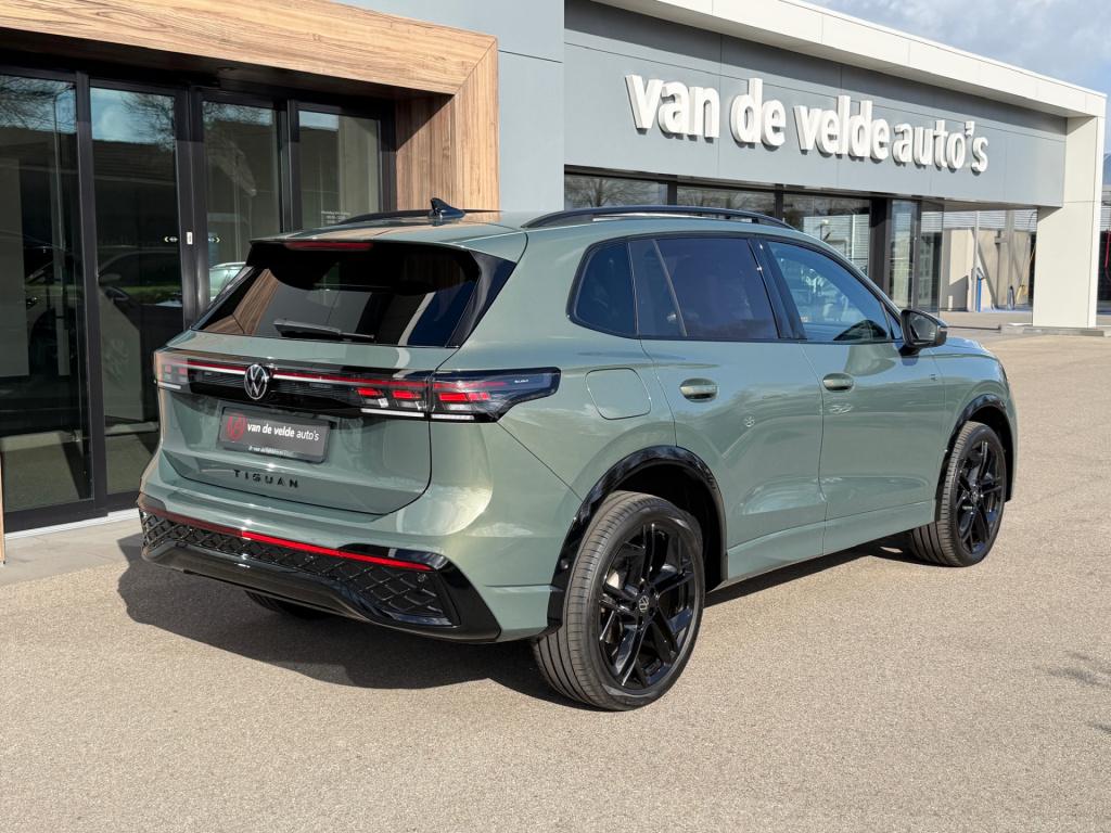 Volkswagen Tiguan 1.5 ehybrid r-line | black line | 360 camera | trekhaak |