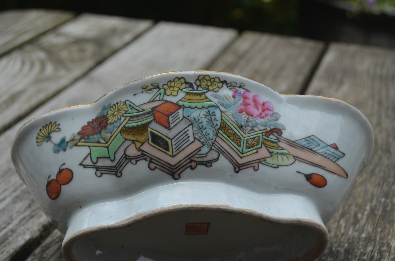 Chinees gelobd porseleinen schaaltje met zegelmerk