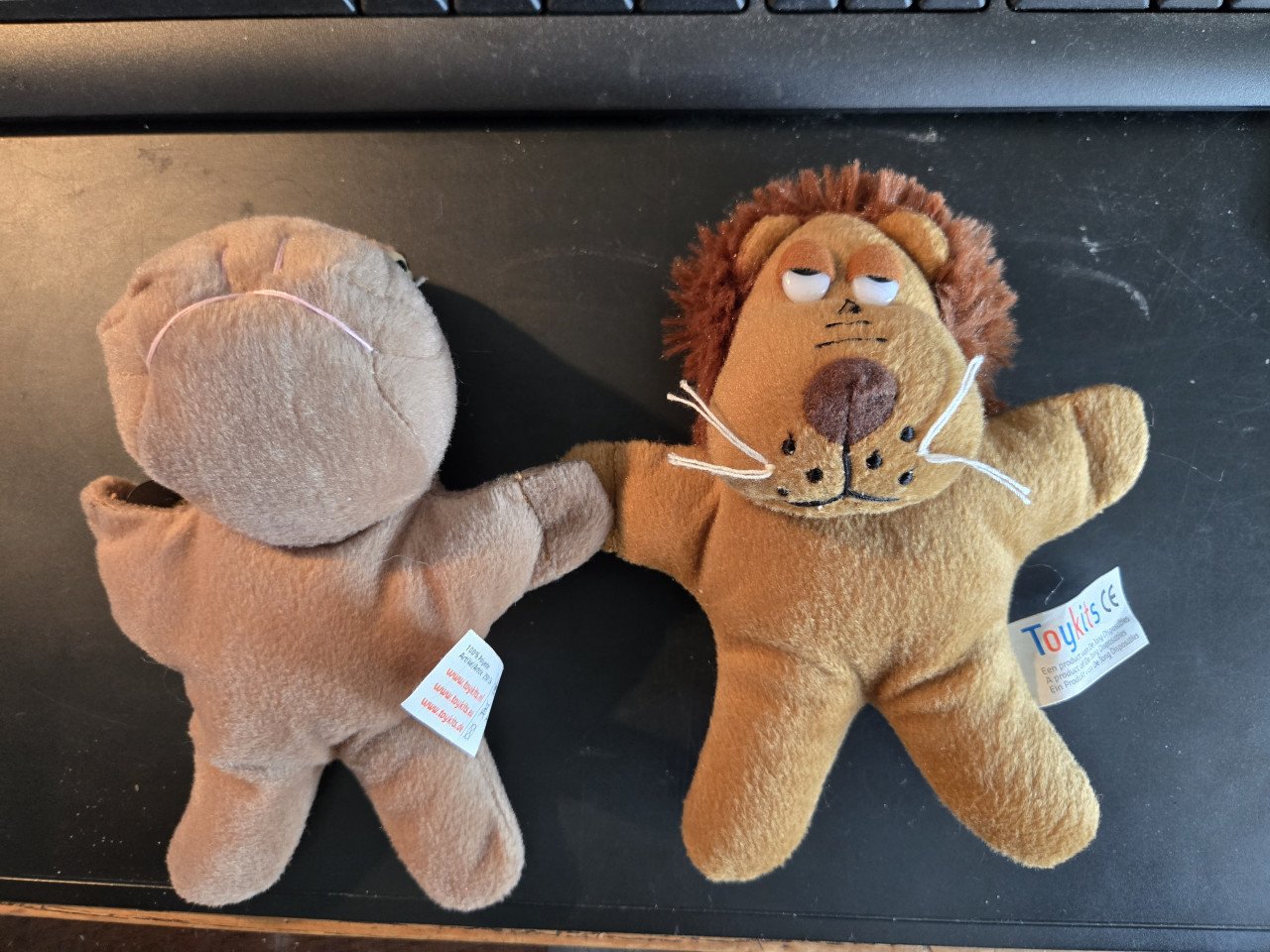 Knuffeltjes € 1 per stuk.