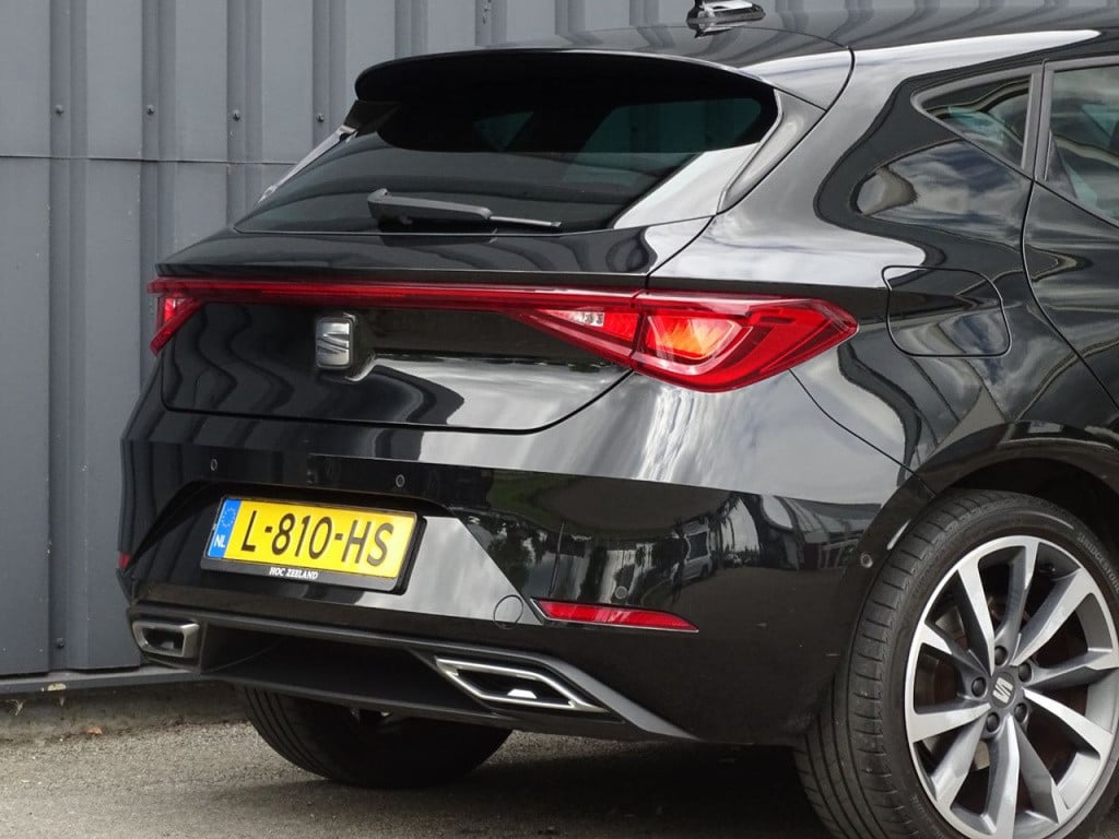 Seat Leon 1.0 etsi fr business intense automaat | virtual cockpit | 18" | c