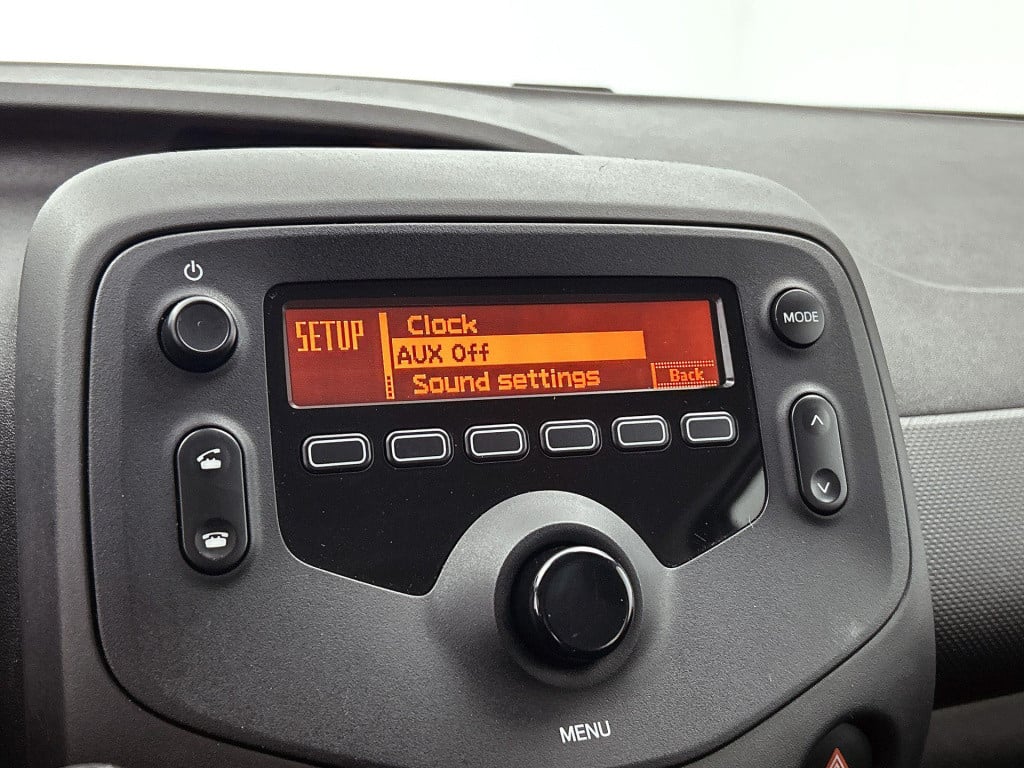 Toyota Aygo 1.0 vvt-i x-fun | airco | bluetooth