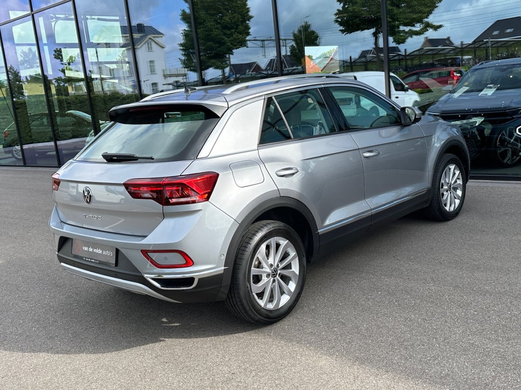 Volkswagen T-roc 1.5 tsi 150pk dsg style | dode hoek | camera | keyless | e