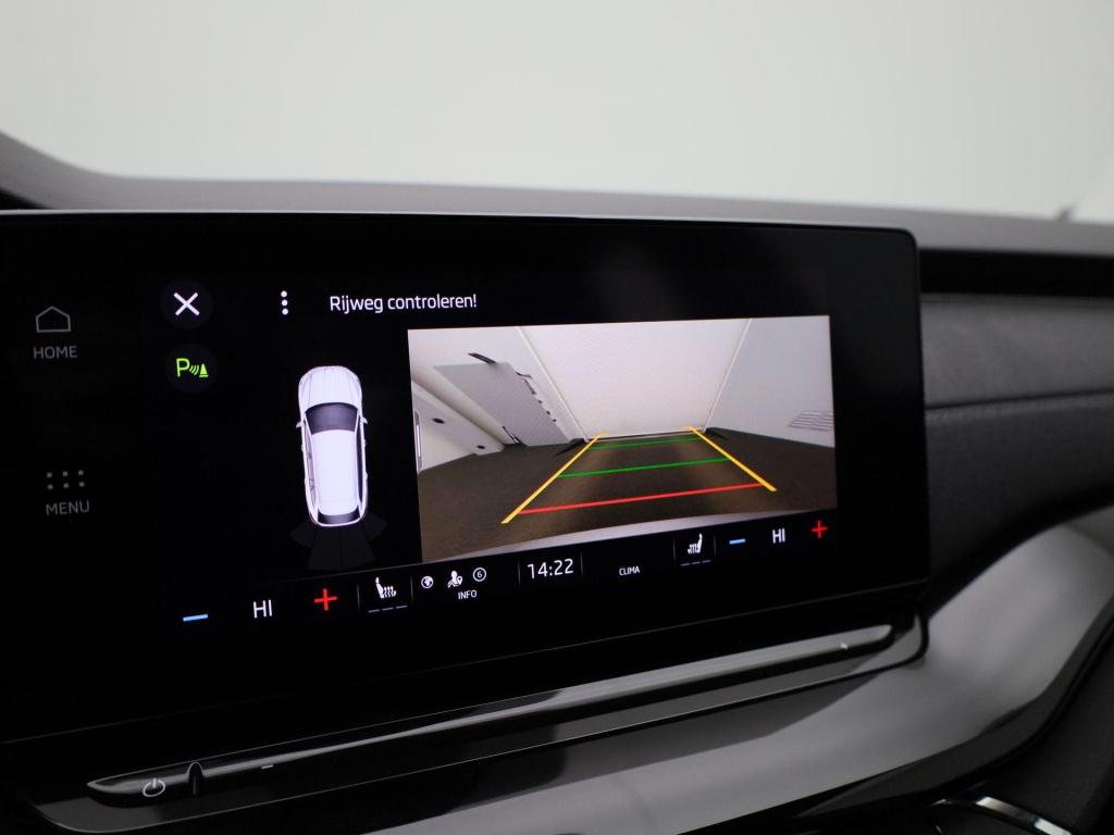 Skoda Octavia combi 1.5 e-tsi business edition plus | automaat | navigatie 