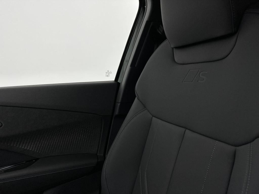 Audi Q3 s edition e-hybrid 272 pk trekhaak l leer l tech+