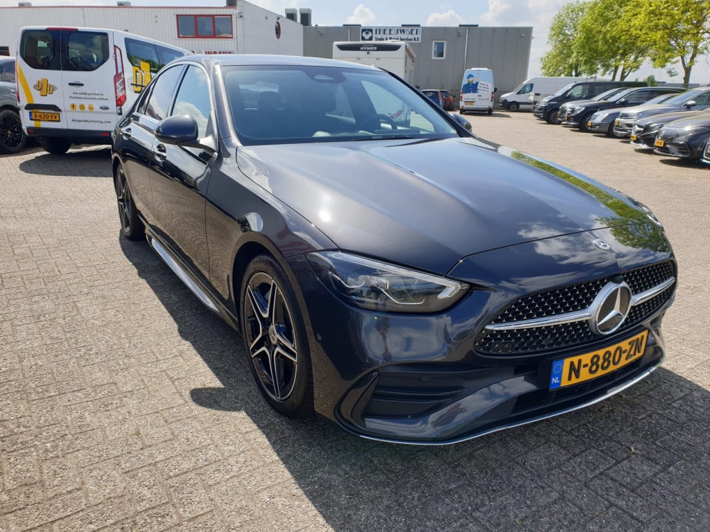 Mercedes-Benz C-Klasse 300 amg line 258pk mhev 9g-tronic