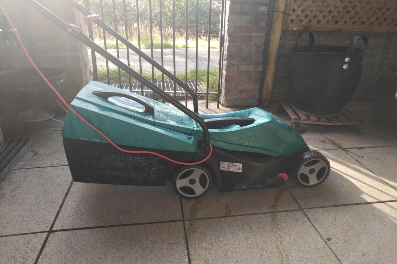 Bosch Rotak 32 arm 3200 grasmaaier